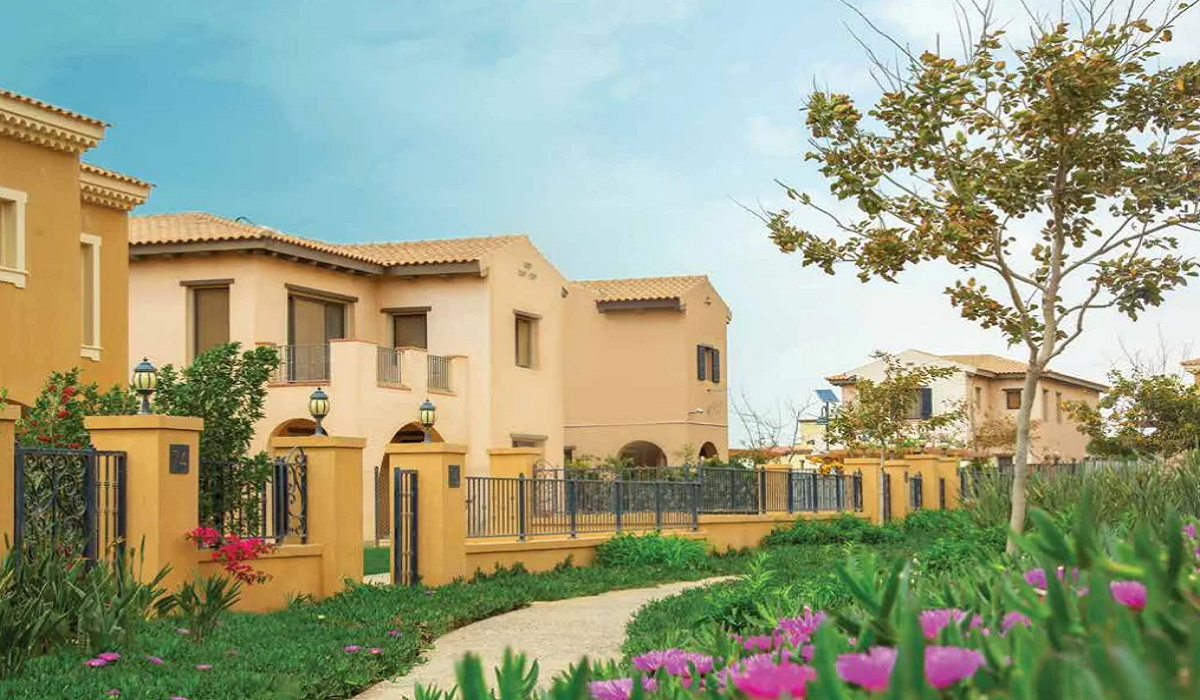 Ready to move apartment in Mivida in New Cairo