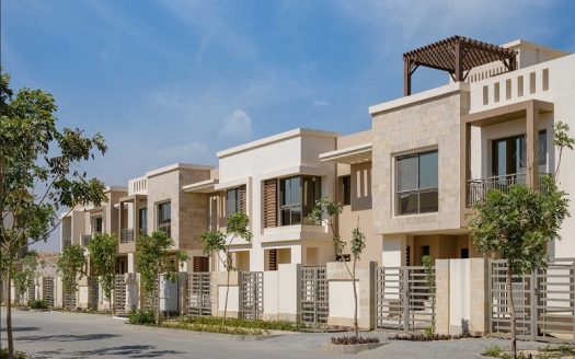 Townhouse middle for sale in city gate New Cairo