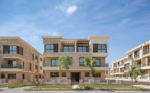 Townhouse middle for sale in city gate New Cairo