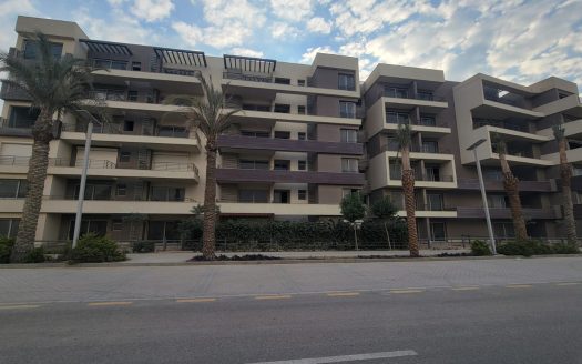 Town house for sale in Palm hills New Cairo