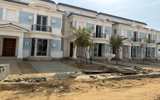 Town House for sale in Mountain view Icity New Cairo