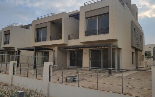 Town house for sale in Palm hills New Cairo