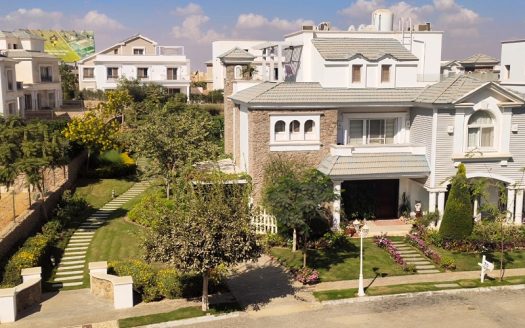 Finished Apartment for sale in mountain view New Cairo