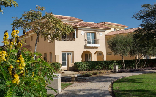 Luxury Ivilla for sale in hyde park  New Cairo