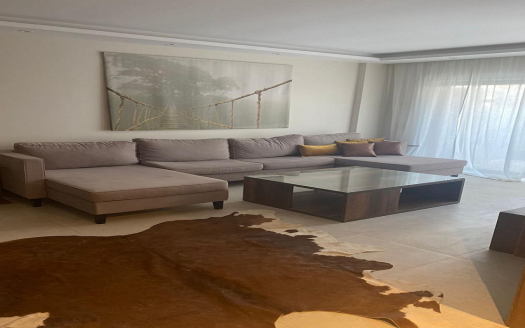 Fully finished Apartment for sale in lake view Residence New Cairo