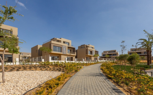 Luxury town house for sale in Palm hills New Cairo