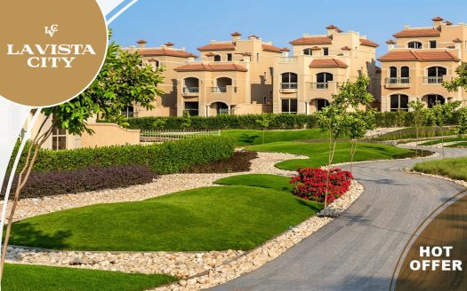 Under market price Town house for sale in la vista city New cairo