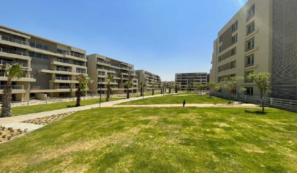 Delivered Apartment for sale in Capital gardens in New Cairo