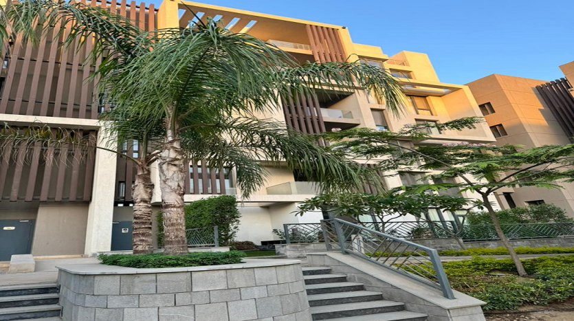 Semi finished Apartment for sale in Eastown sodic New Cairo