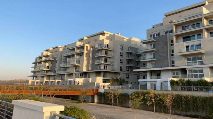Delivered Apartment for sale in Mountain view icity New Cairo