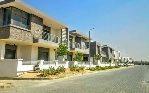 Apartment for sale with garden in Taj City in New Cairo